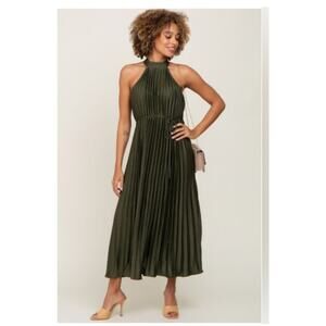 NWT Rosevelvet Halter Neck Pleated Maxi Dress Forest Green Women's Size Large